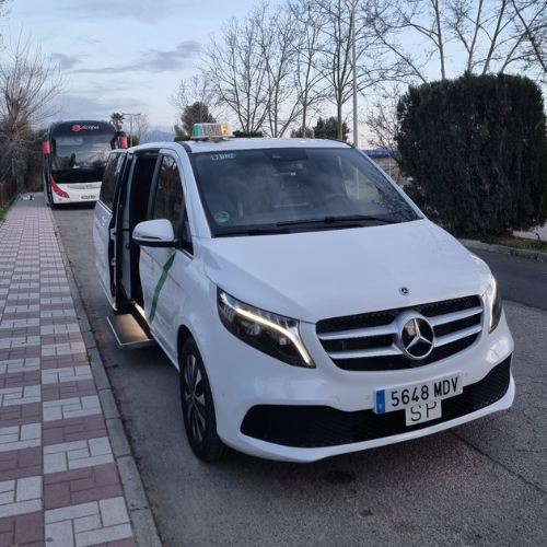 TAXI-CONDUCTOR-PRIVADO-FOTO-SLIDER-VEHICULOS