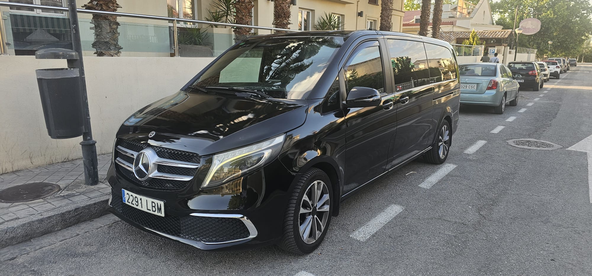 CONDUCTOR-PRIVADO-GRANADA-TAXI-ADAPTADO